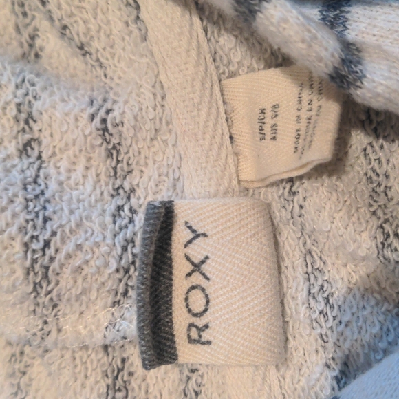 Roxy zip up hoodie - Picture 2 of 5